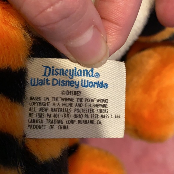 Vintage Disney Tigger Stuffed Animal - Picture 6 of 7